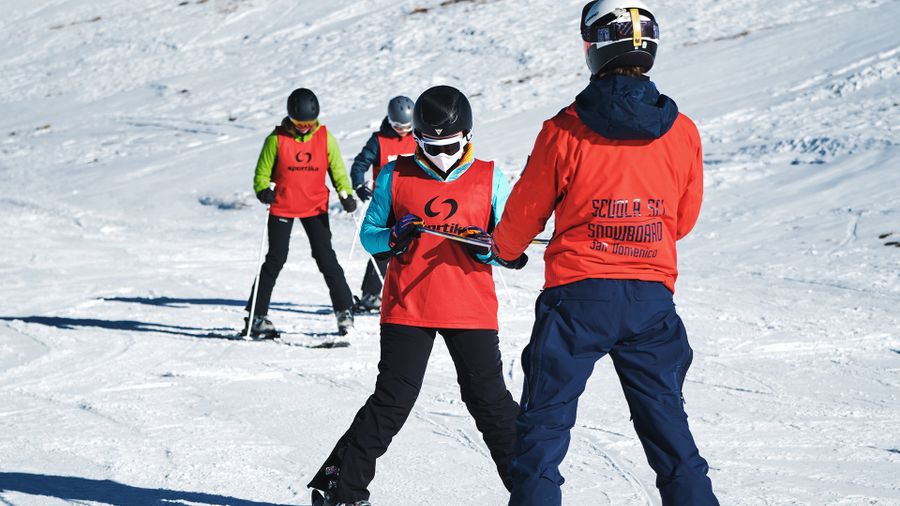 Multi-day group ski lessons